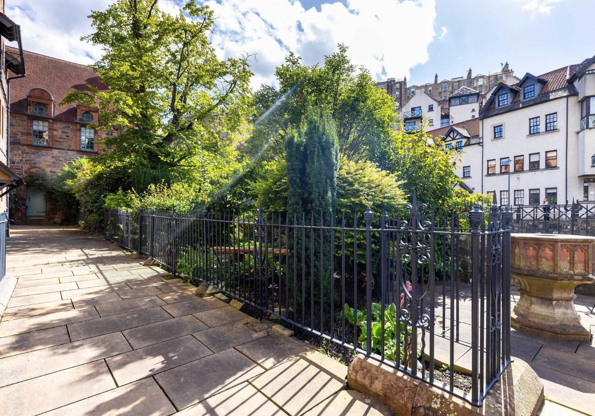 The Well Court Residence Edinburgh Eksteriør billede